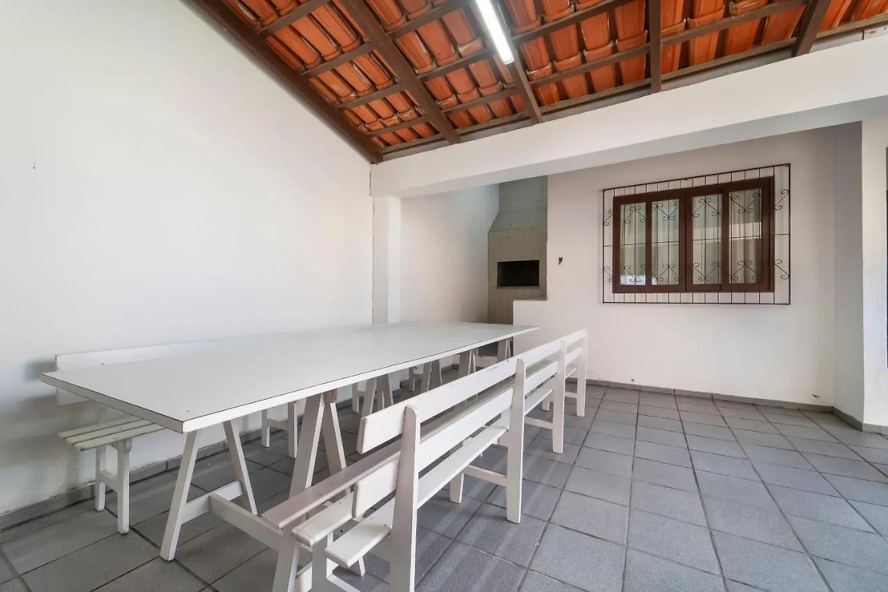 בית נופש בומבינאס Aluguel Casa 3 Quartos Para 8 Pessoas Bombas/Sc