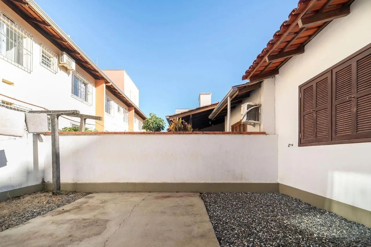 בומבינאס Aluguel Casa 3 Quartos Para 8 Pessoas Bombas/Sc ברזיל